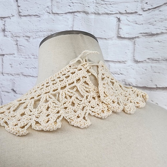 Vintage Handmade Crochet Collar Lace White Dollette Victorian Edwardian Ecru - Picture 4 of 6